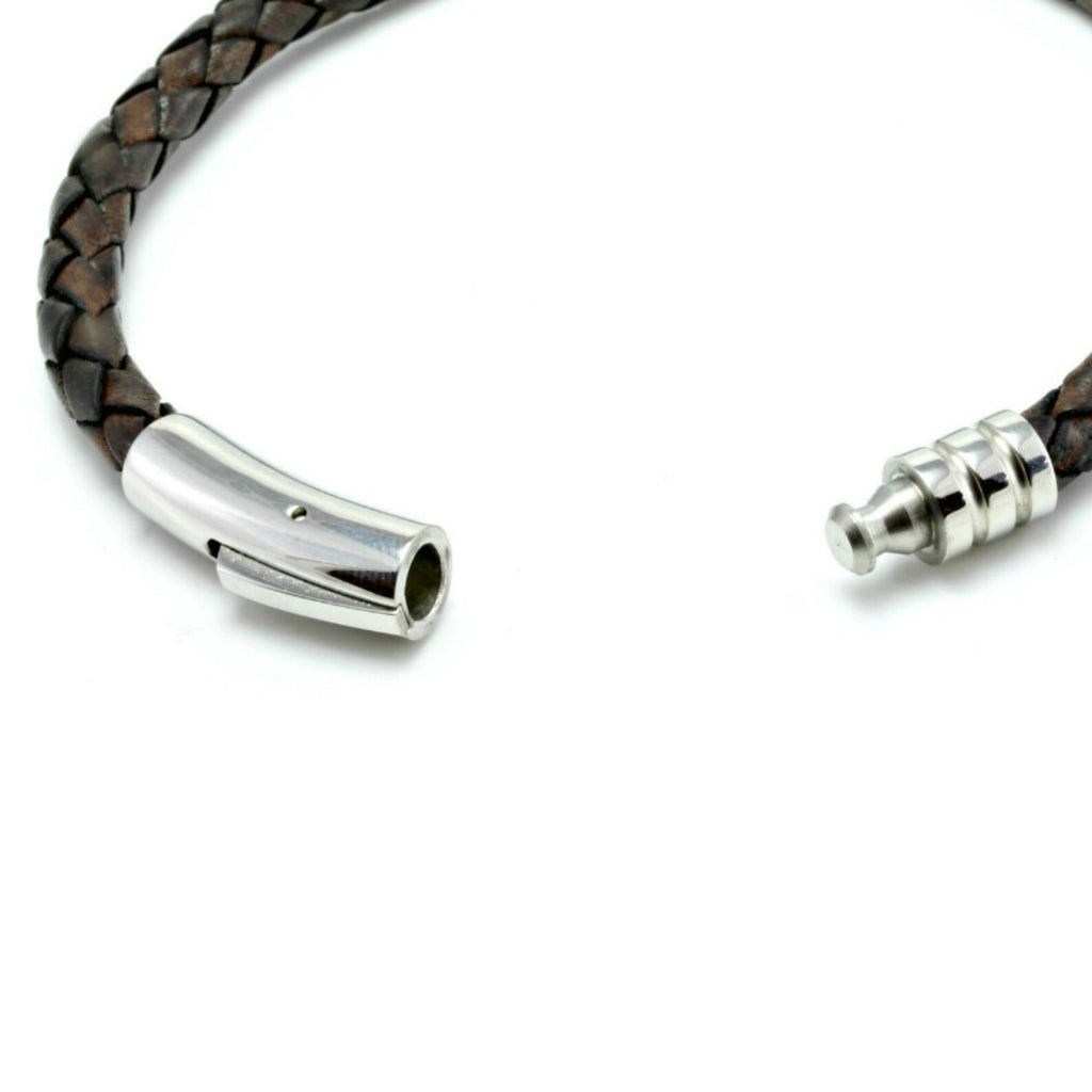 Bracciale da uomo in pelle intrecciata marrone antico da 5 mm con chiusura in acciaio inossidabile e doppio giro