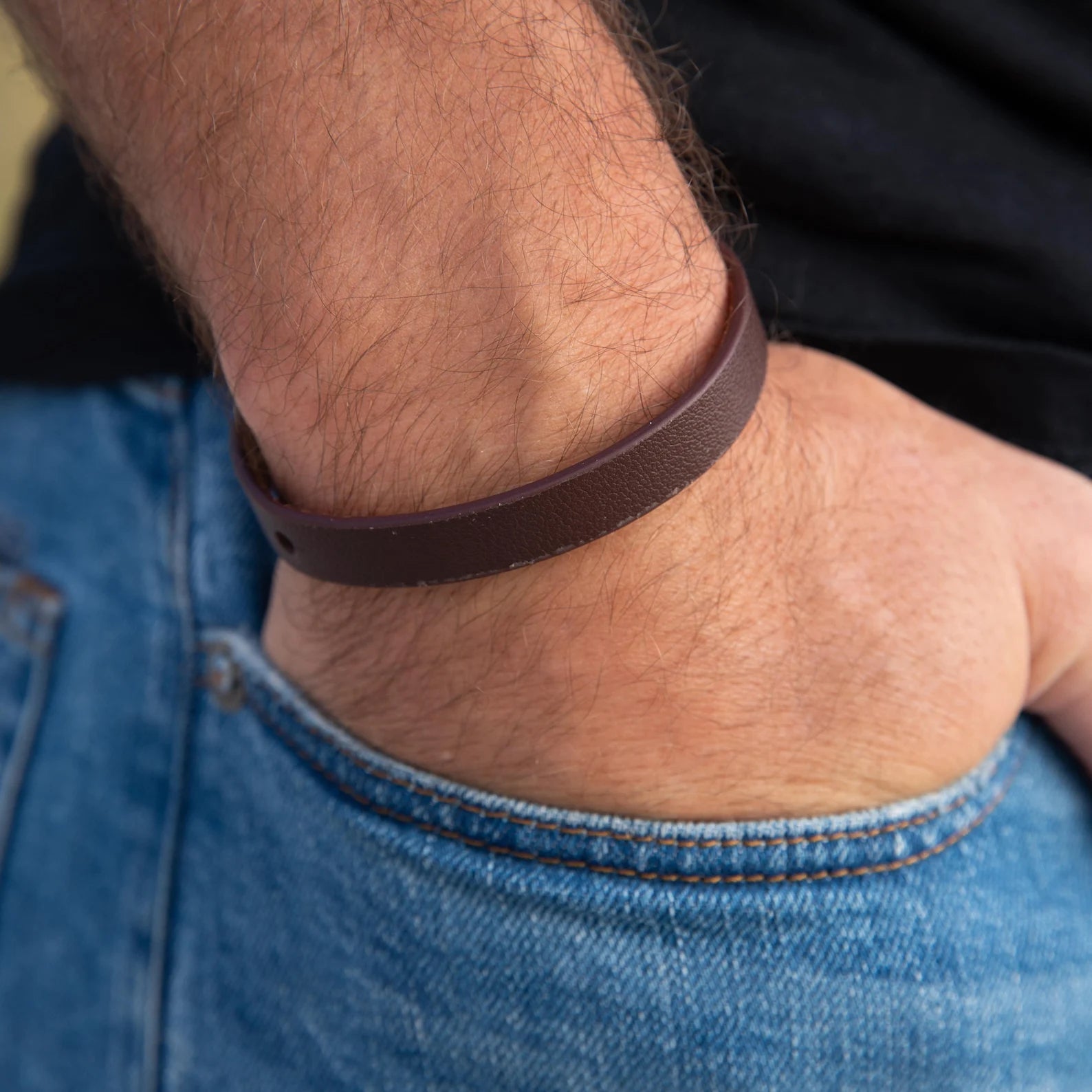 Bracciale in pelle vegana da uomo - Semplice bracciale da surfista, regolabile