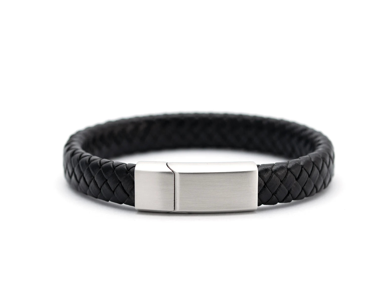 Bracciale in pelle intrecciata con finitura in acciaio spazzolato, chiusura magnetica, lunghezza personalizzata