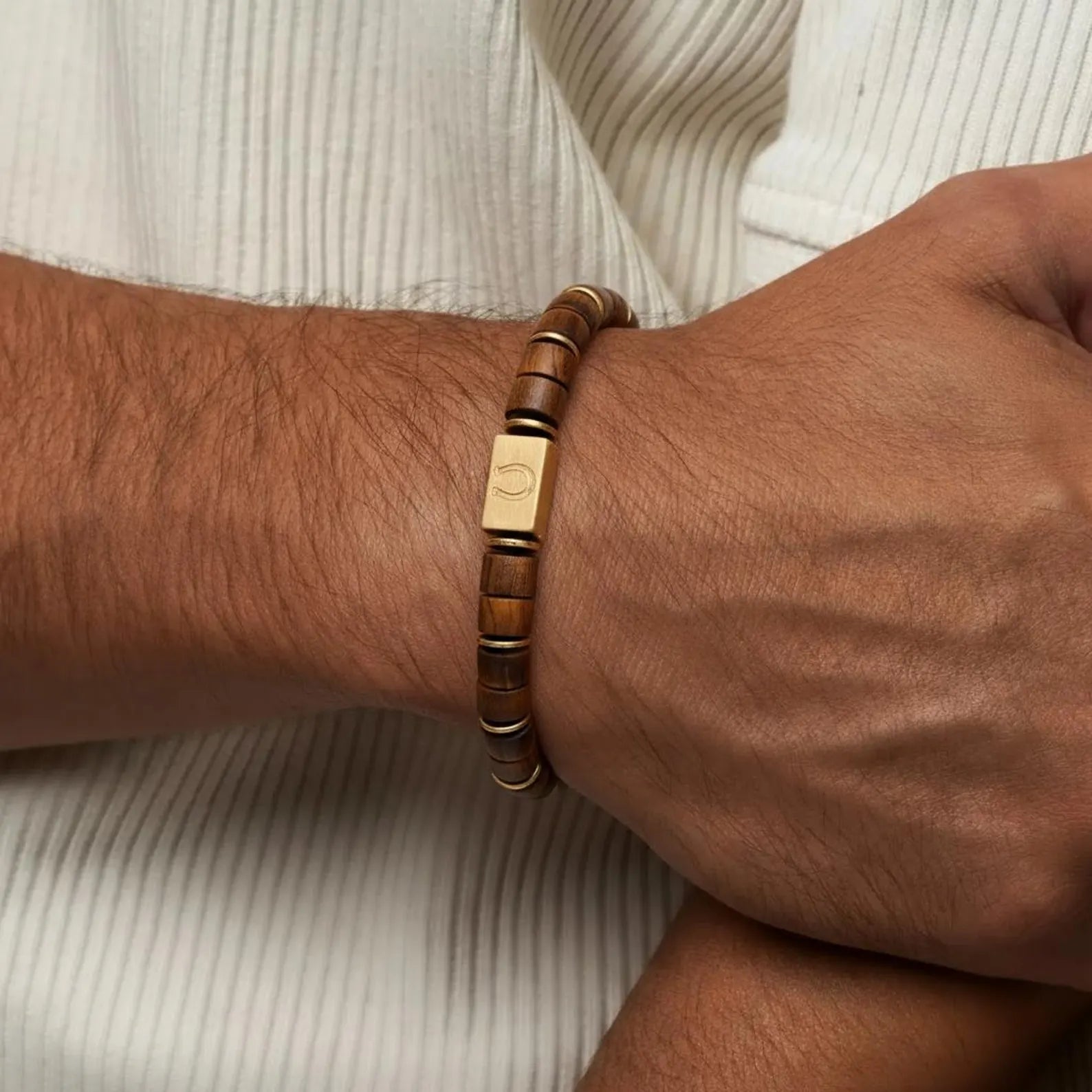 Bracciale in occhio di tigre da 6 mm: pietra preziosa naturale, acciaio inossidabile