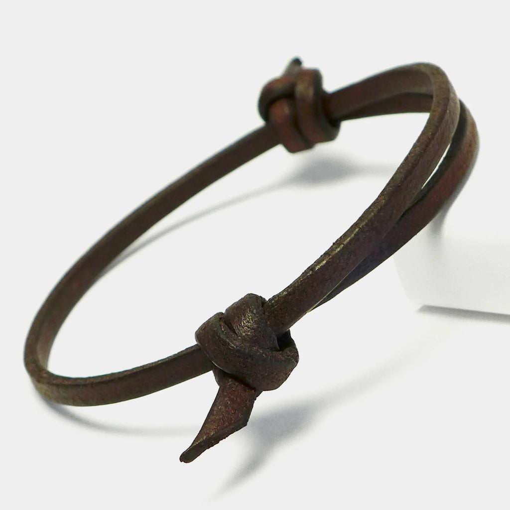 Bracciale sottile in pelle da uomo, regolabile e fatto a mano